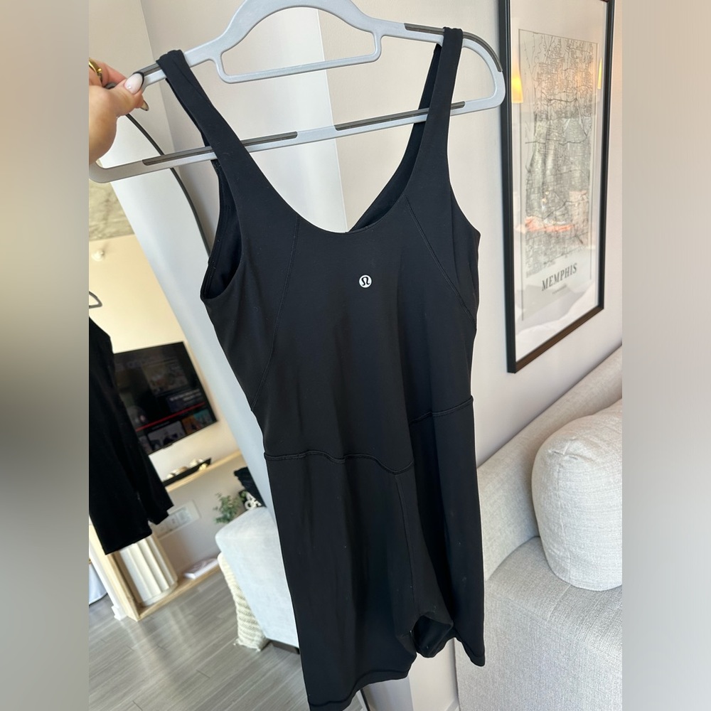 Lululemon Align Bodysuit 8" Size 6